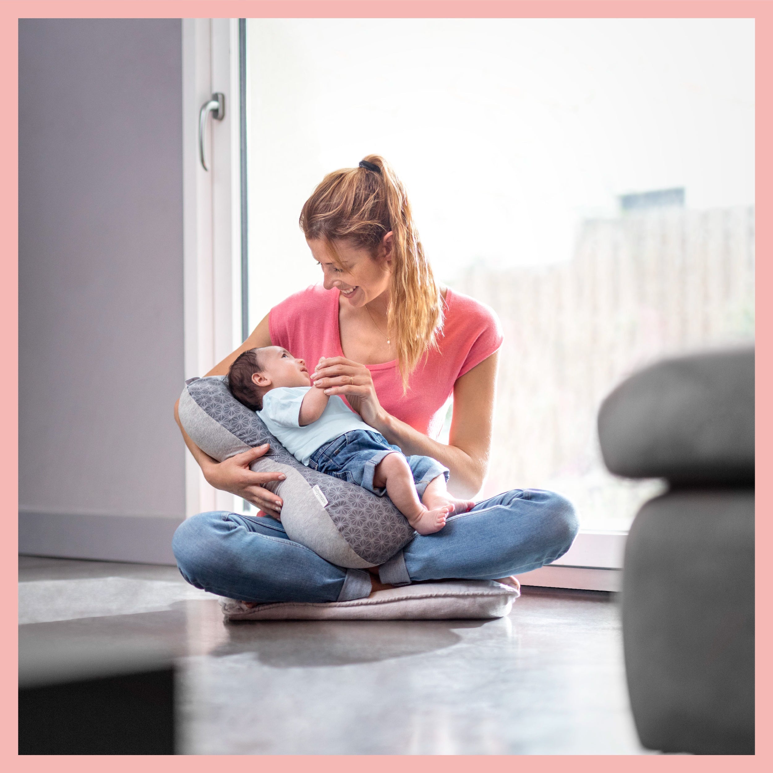 Pack Dream Belt Smokey + coussin d'allaitement Mum & b