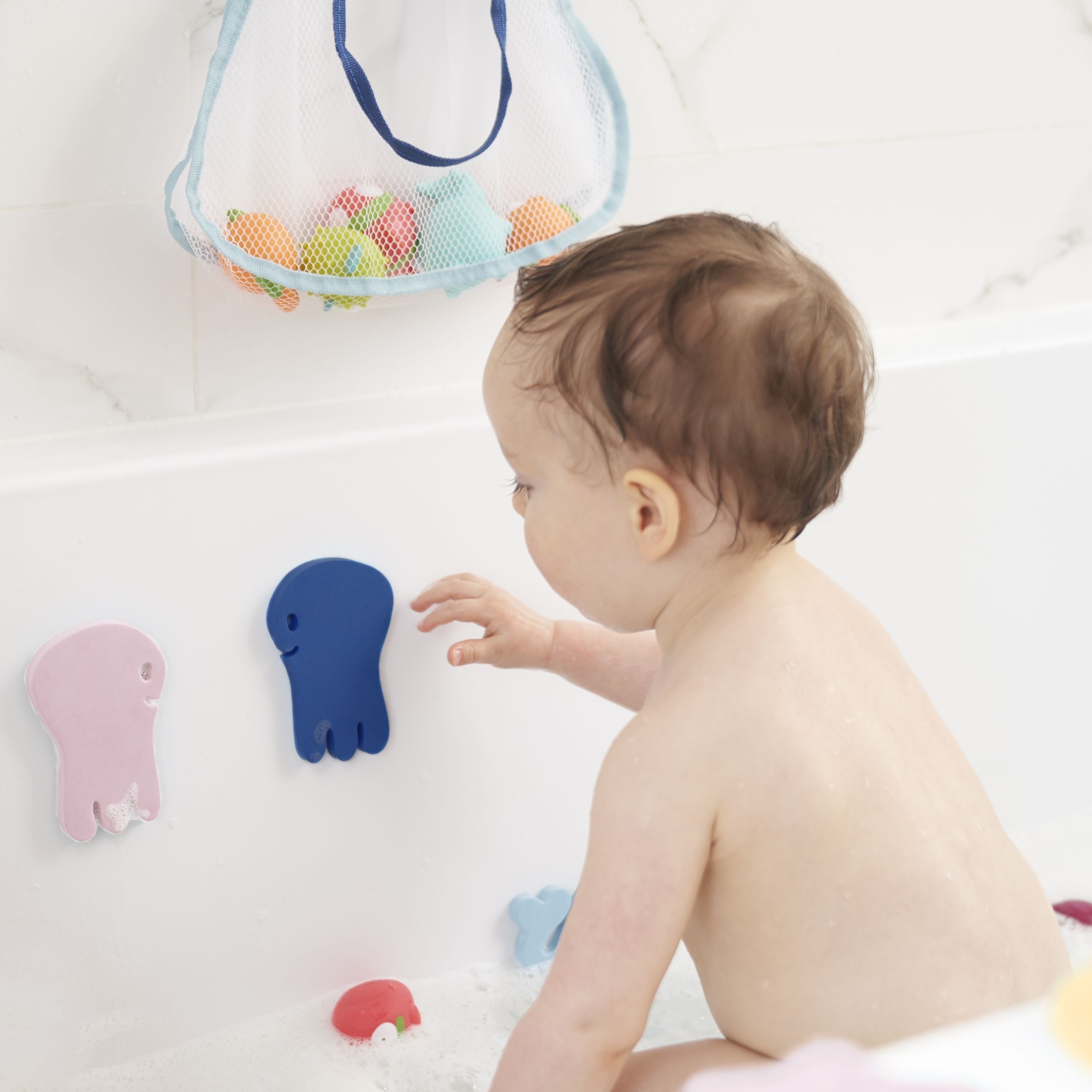 1 livre de bain et 1 marionnette + 20 stickers de bain