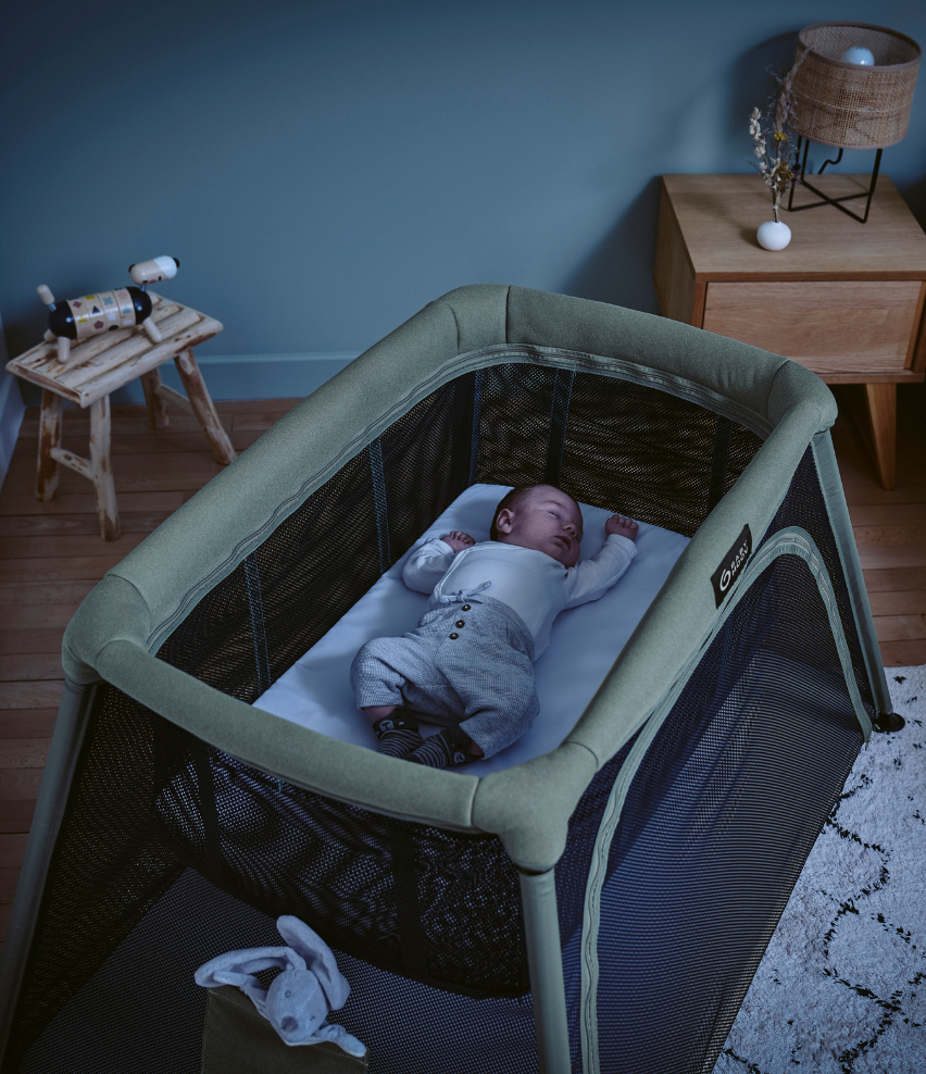 Reisbed met geïntegreerde wieg - Moov & Comfy Refurbished